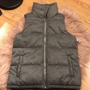 Old Navy grey fleece lined frost free puffer vest